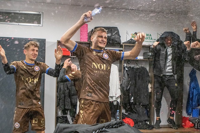 多靠单纯进 多靠单纯进